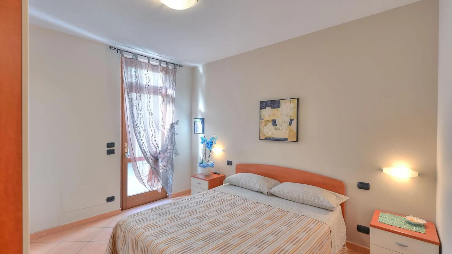 アパート Agriturismo L'Uliveto ガルニャーノ イタリア