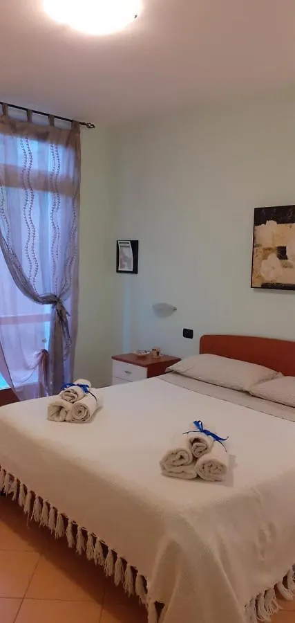 Agriturismo L'Uliveto Gargnano Apartman